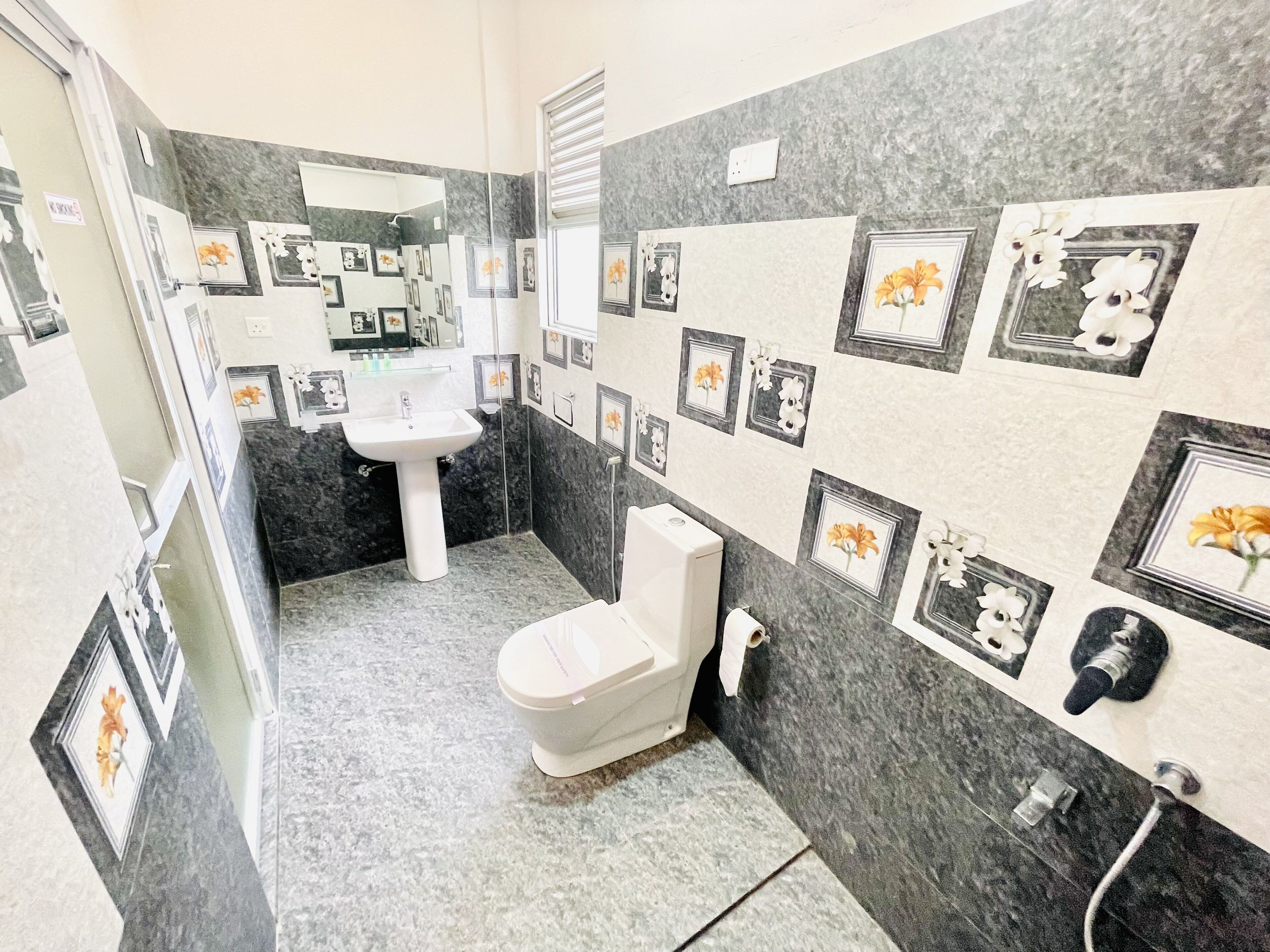Ismattha hotel