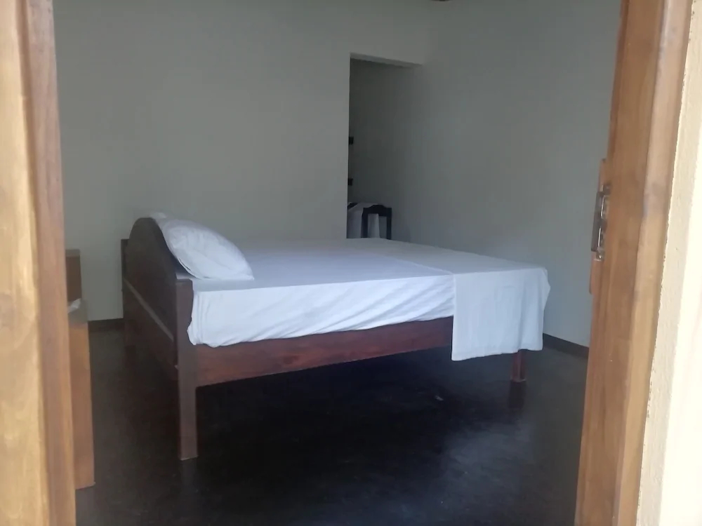 Surf & Relax Inn Arugambay