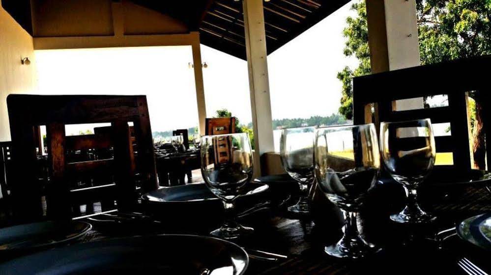 Naaval Hotel