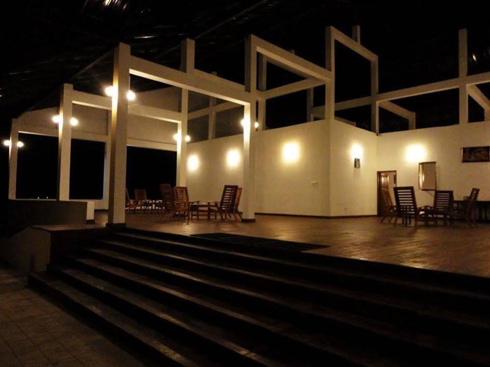 Naaval Hotel