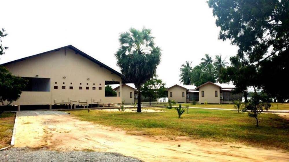 Naaval Hotel
