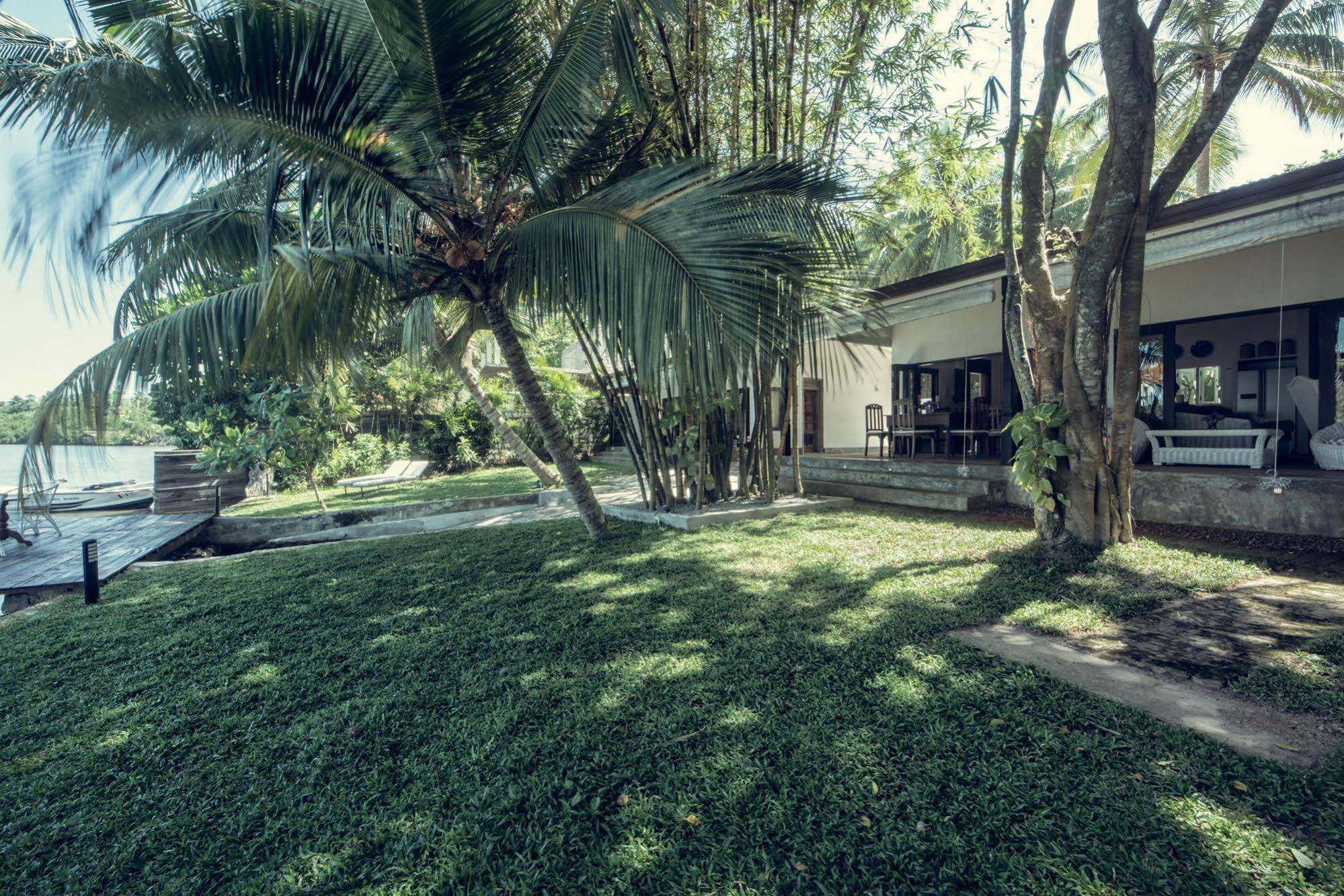 Taru Villas River Cottage