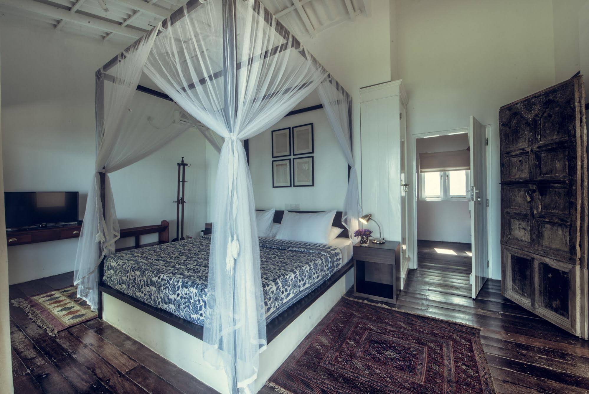 Taru Villas River Cottage