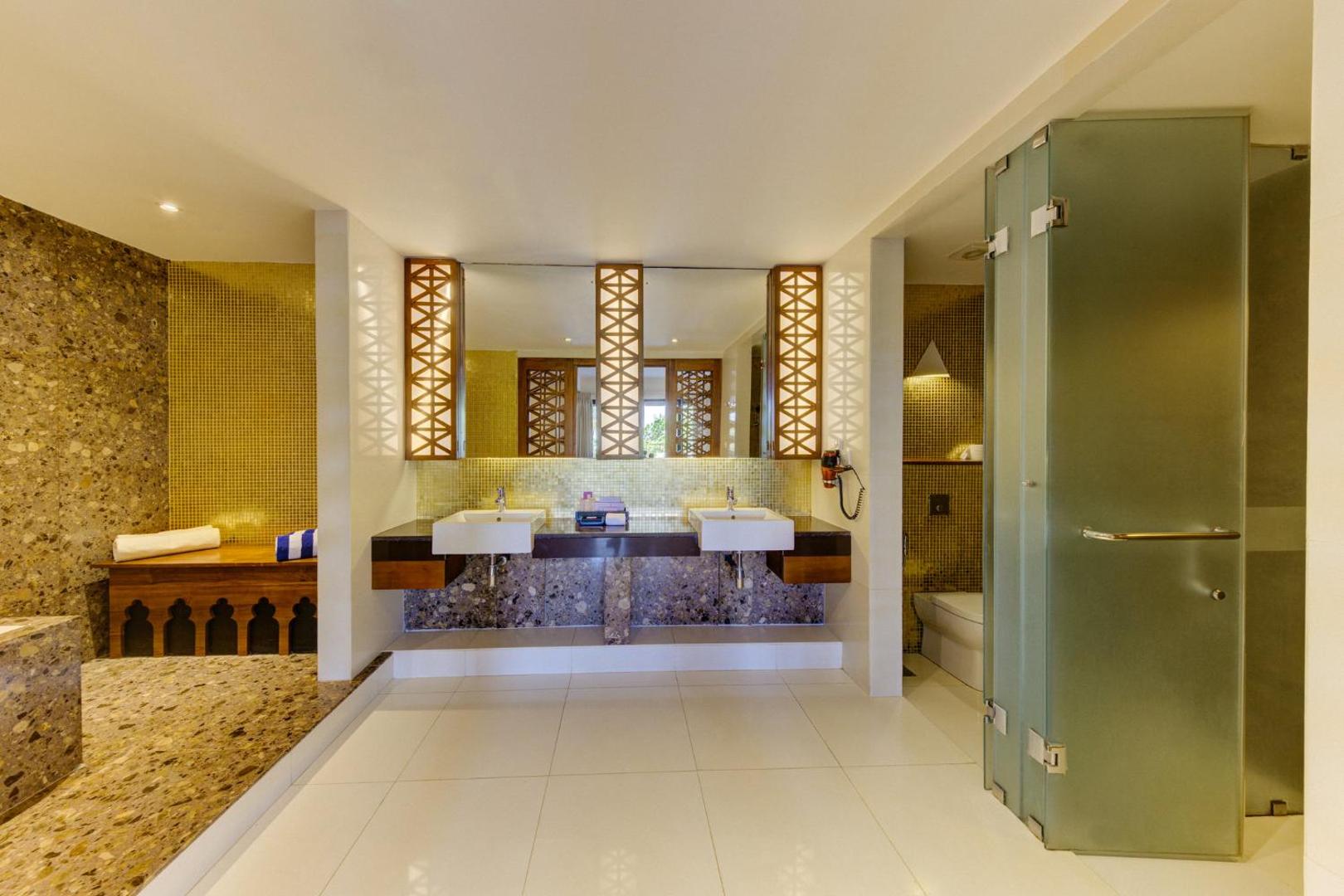 Cinnamon Bey Beruwala