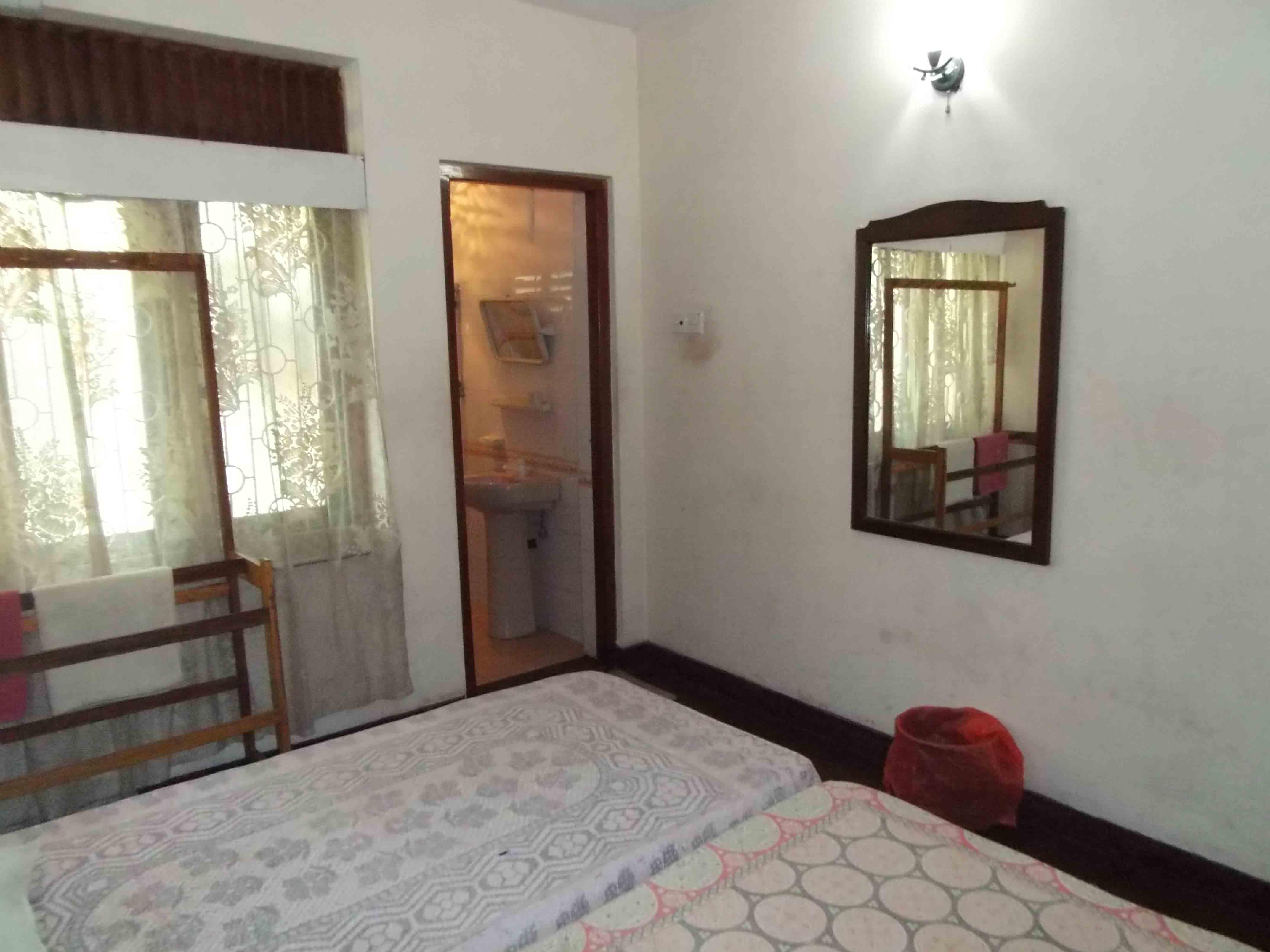 Chanuka Tourist  Guest House Colombo