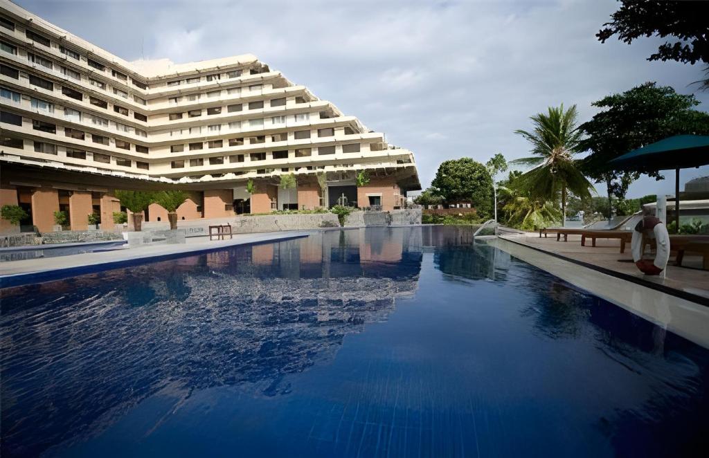 Cinnamon Lakeside Colombo