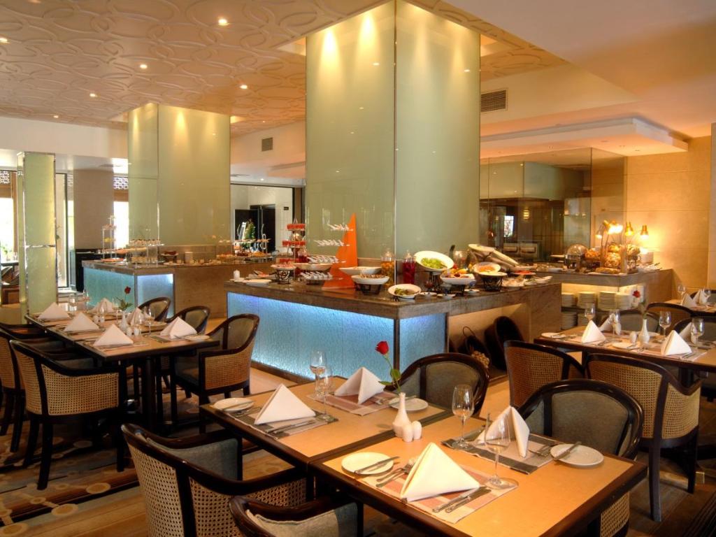 Cinnamon Lakeside Colombo