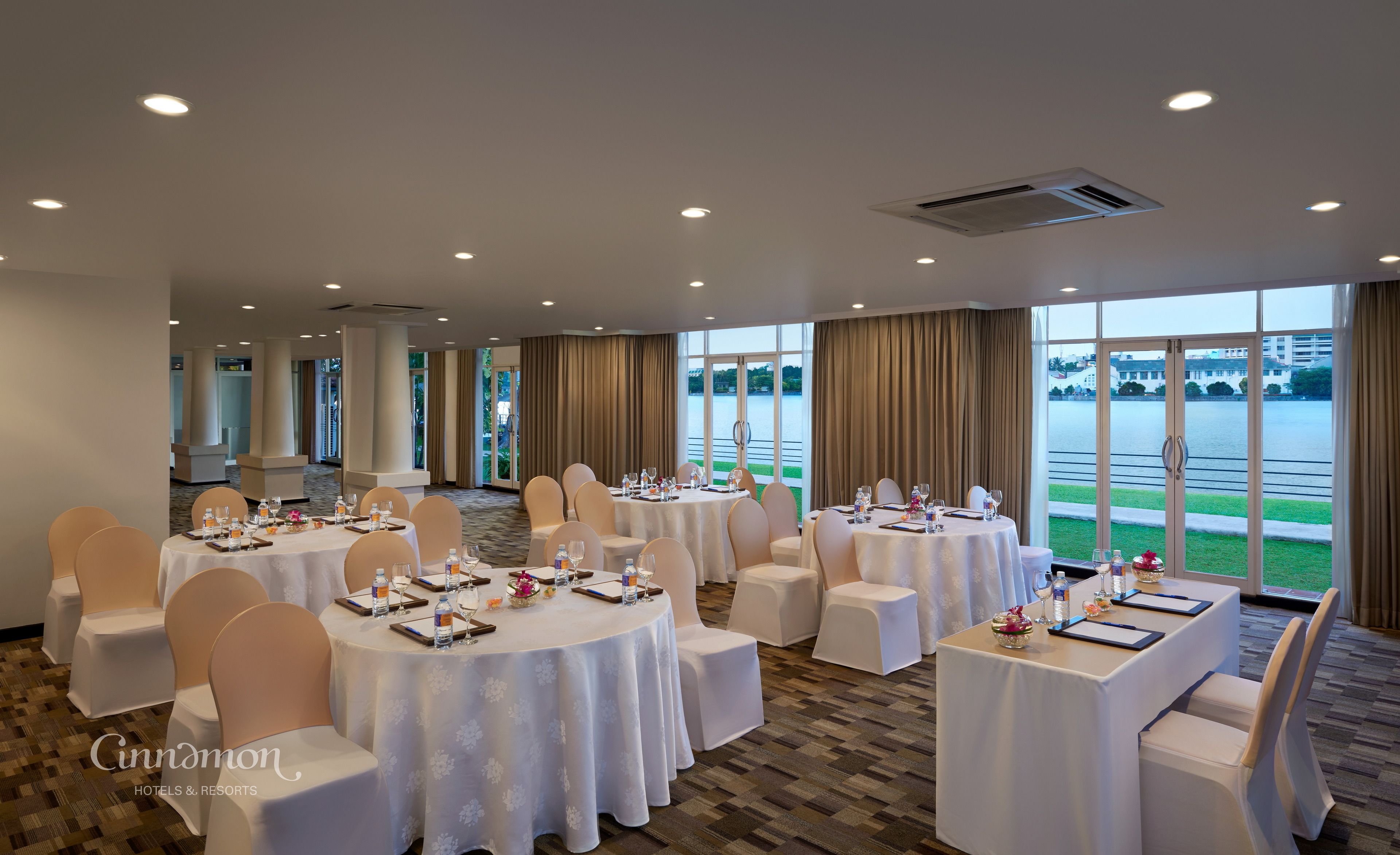 Cinnamon Lakeside Colombo