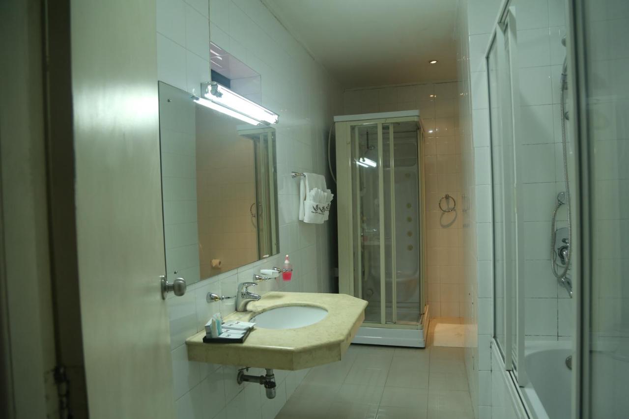 Hotel Sapphire