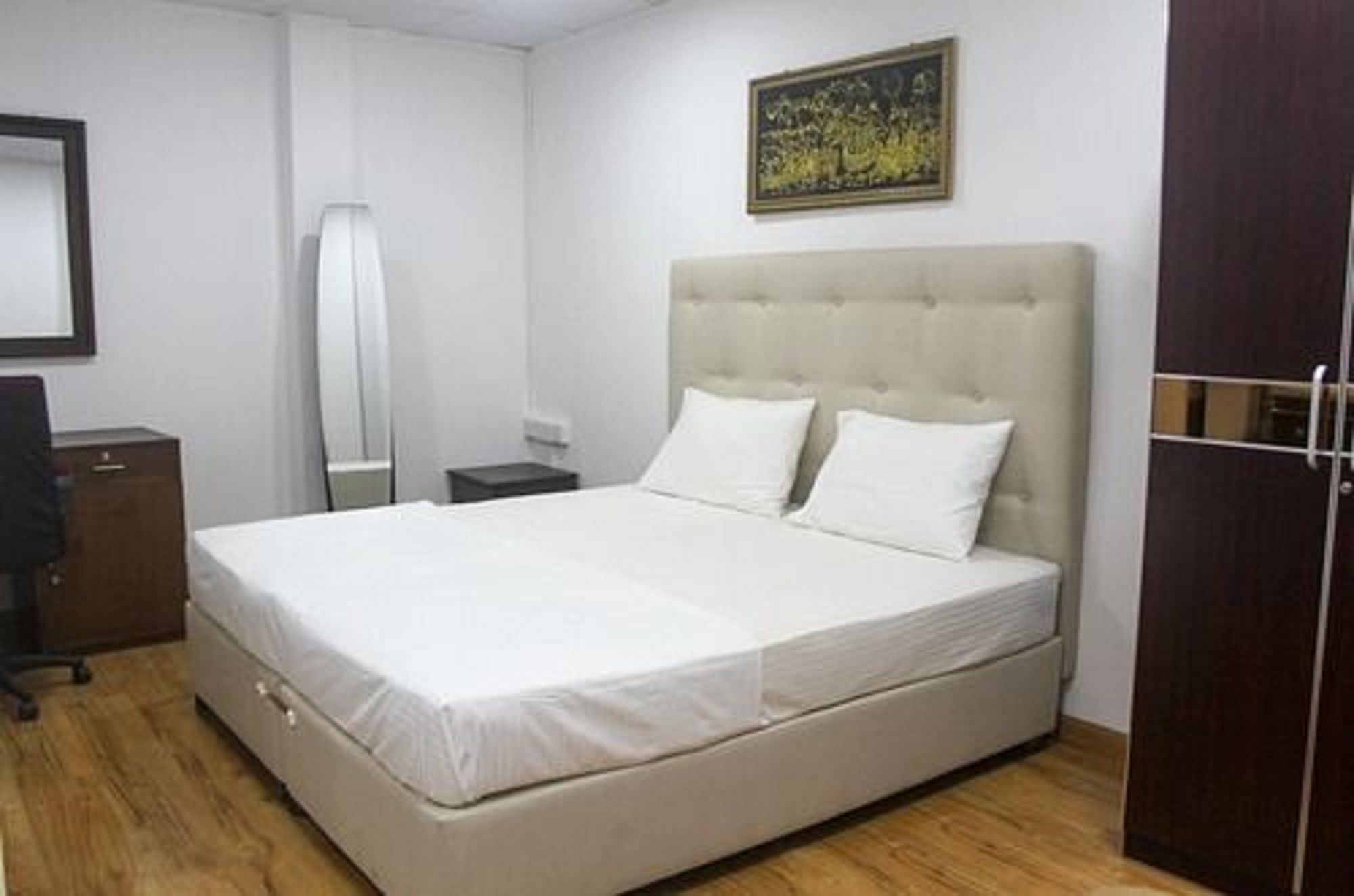 Metro City Hotel