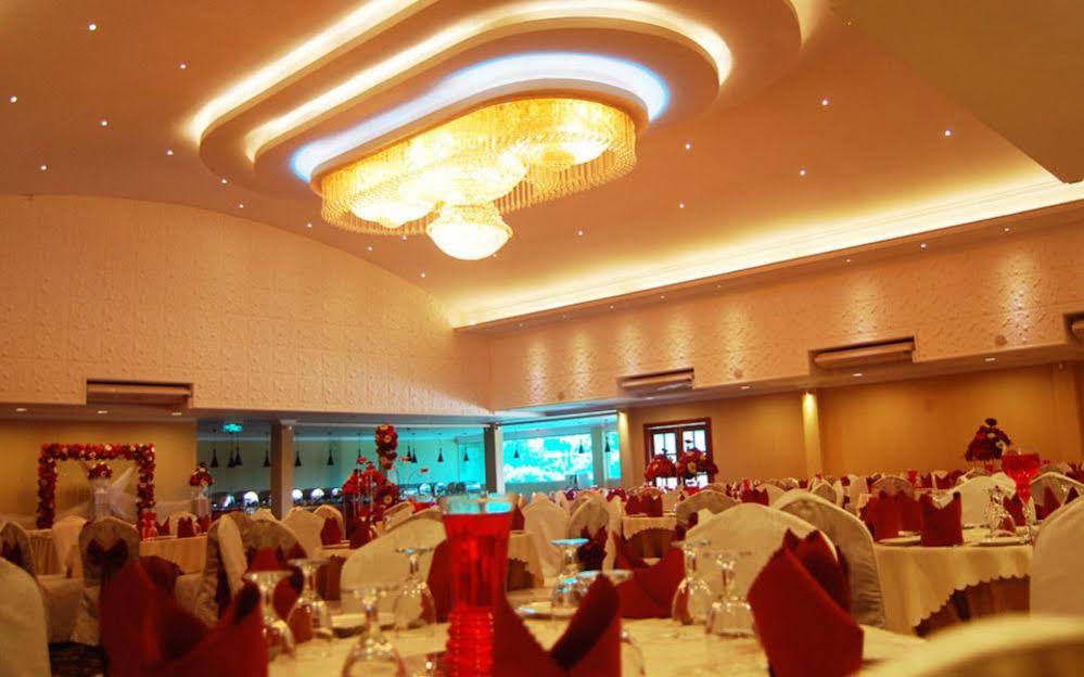 Opulent River Face Hotel