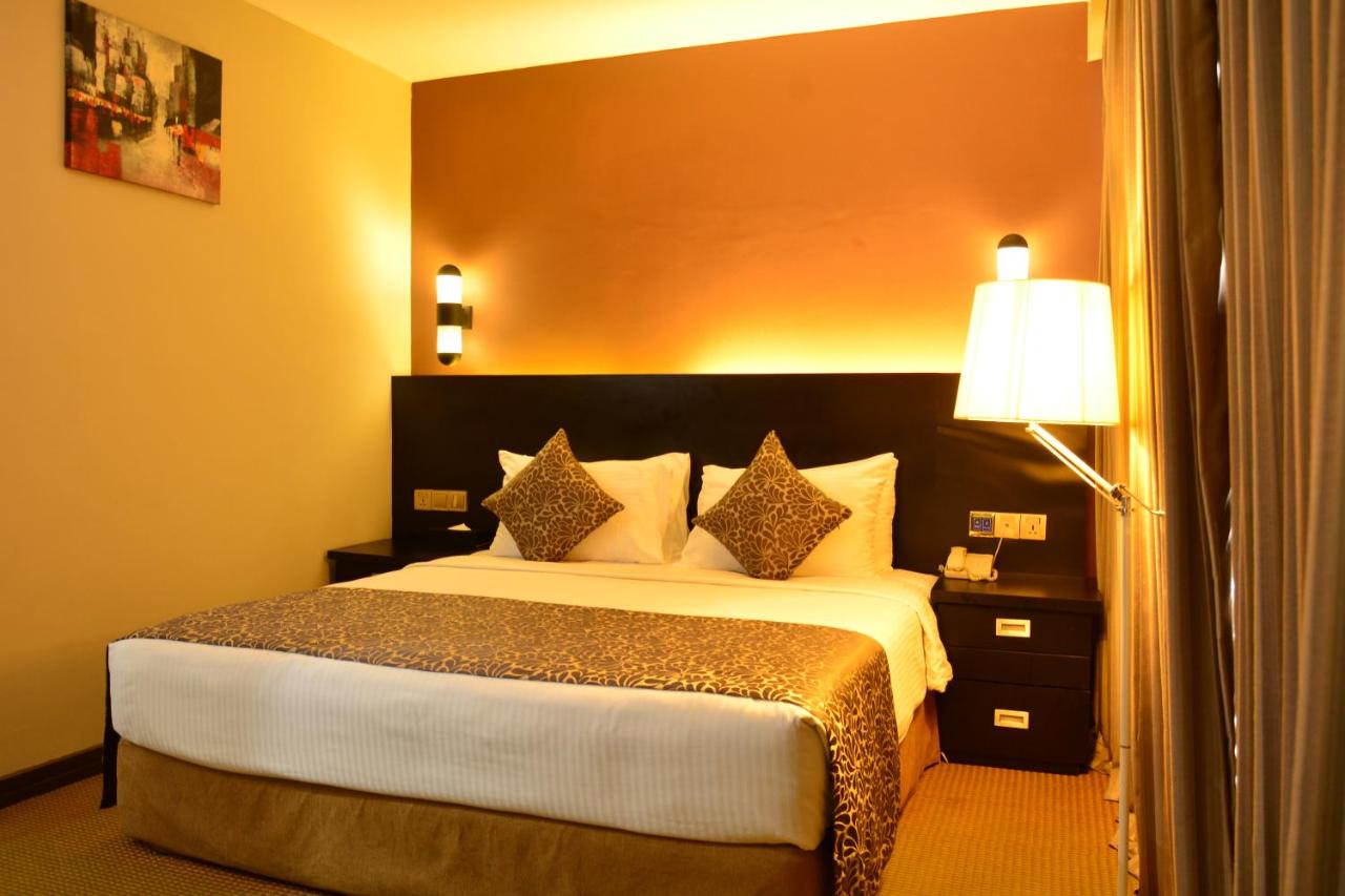 Pearl Grand Hotel