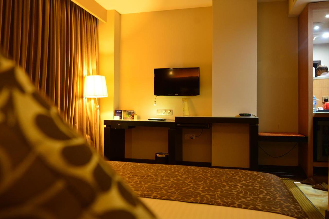 Pearl Grand Hotel