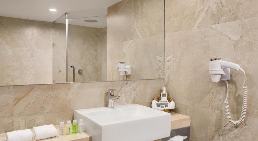 Ramada by Wyndham Colombo