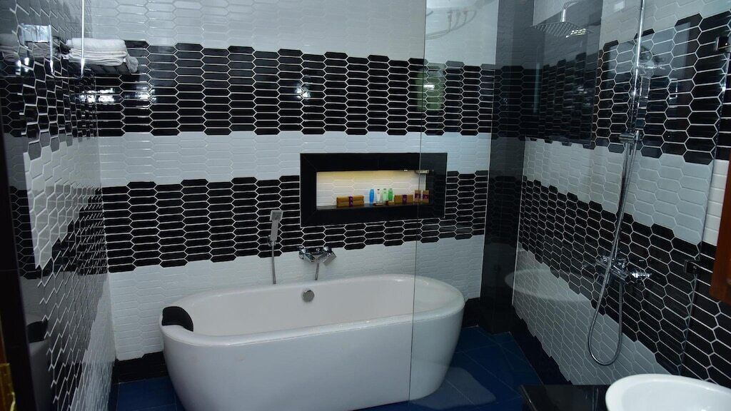 Hotel Eden Grand