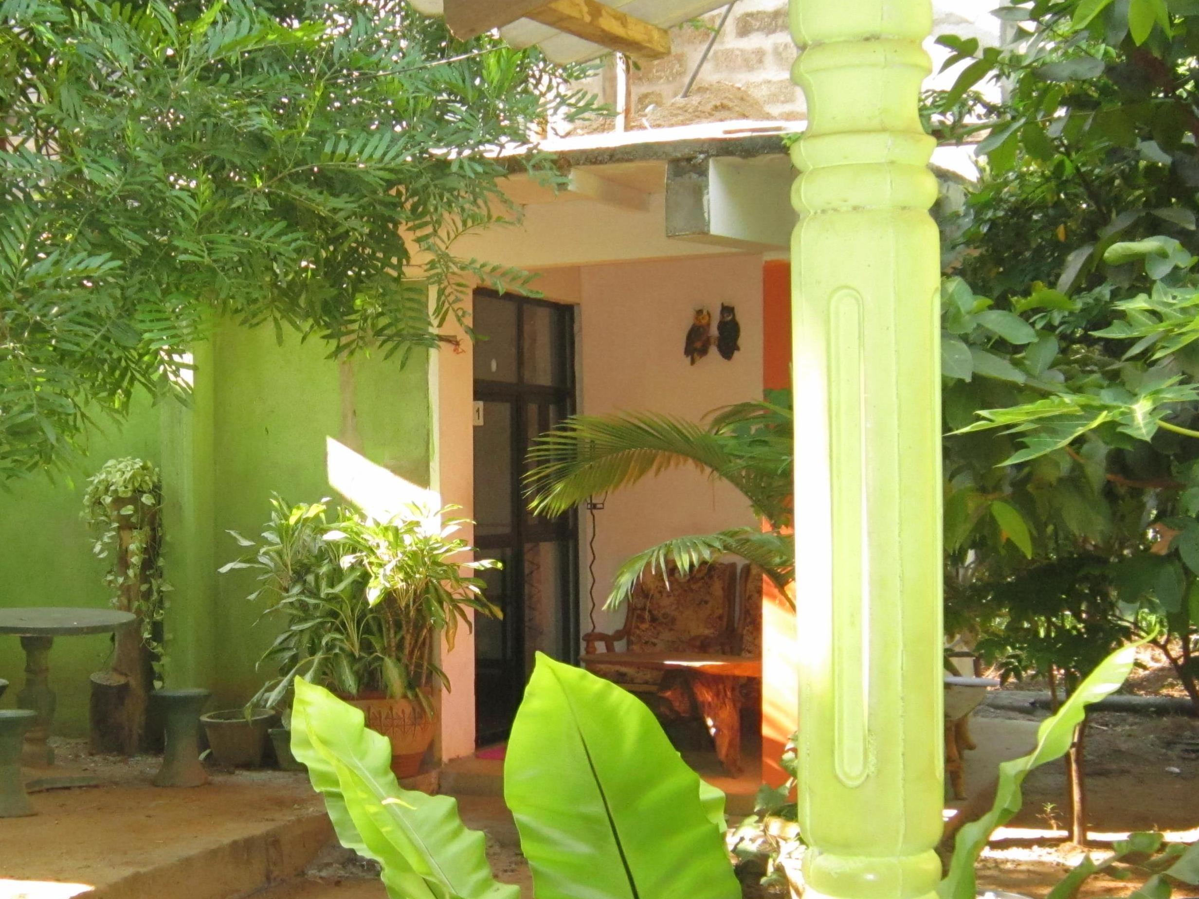 New Green Hut Inn