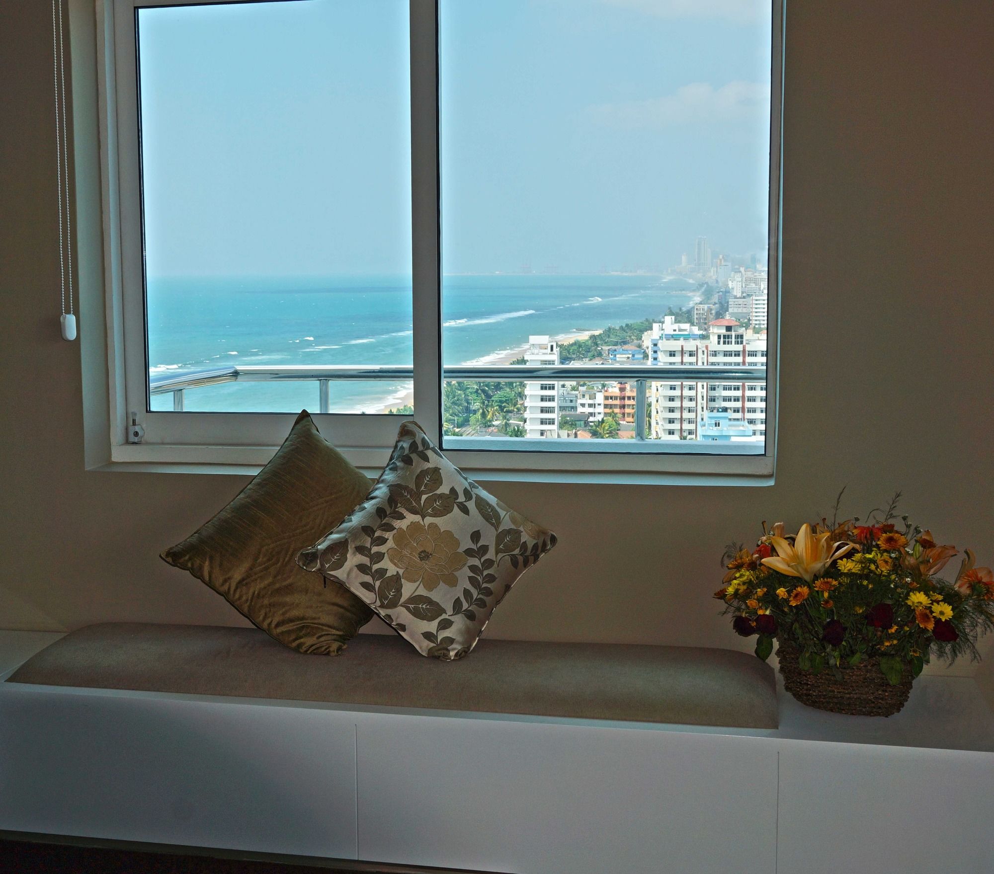 The Penthouse Above Sea