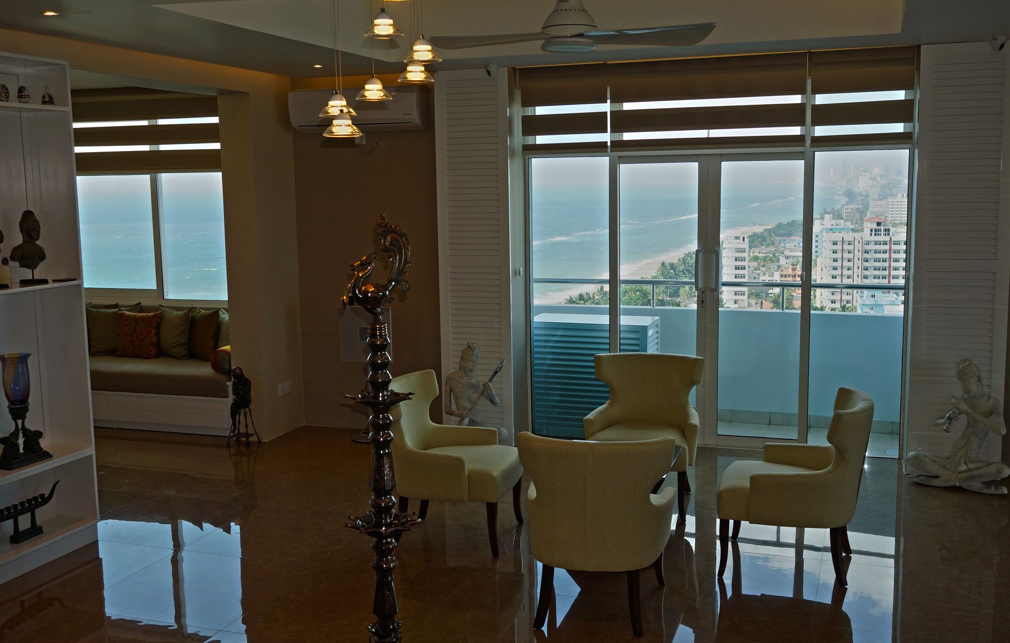 The Penthouse Above Sea