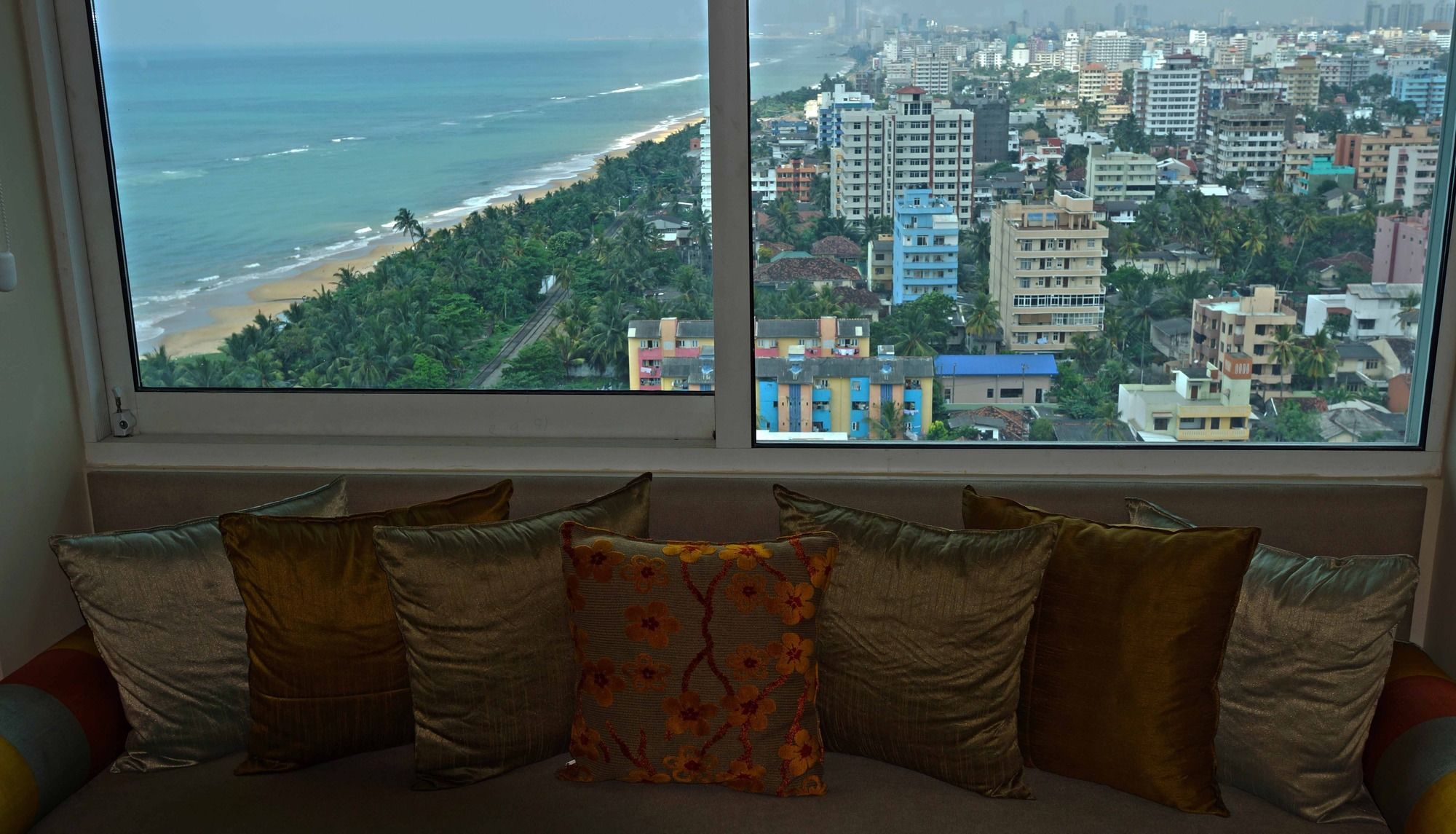 The Penthouse Above Sea