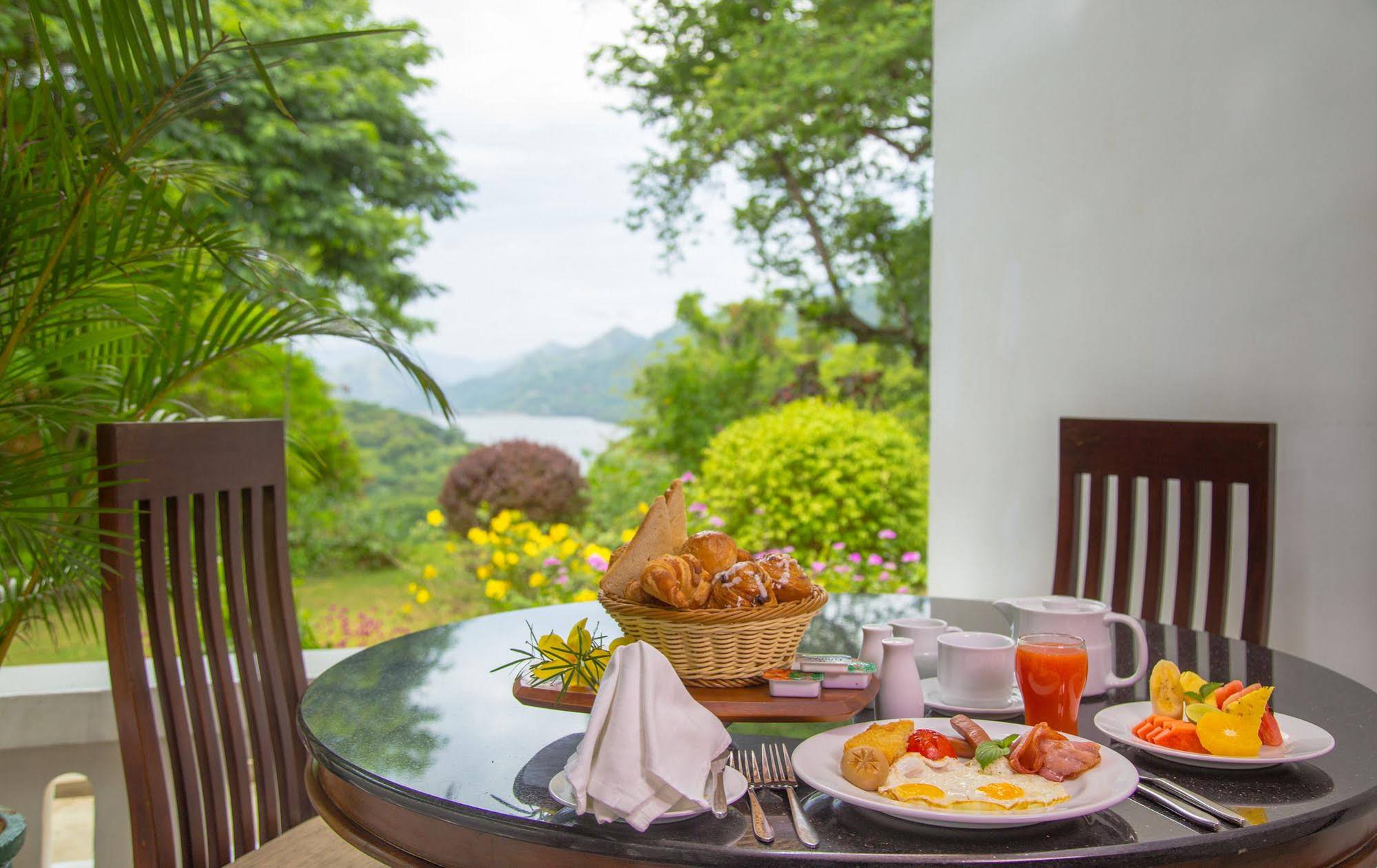 Victoria Golf & Country Resort