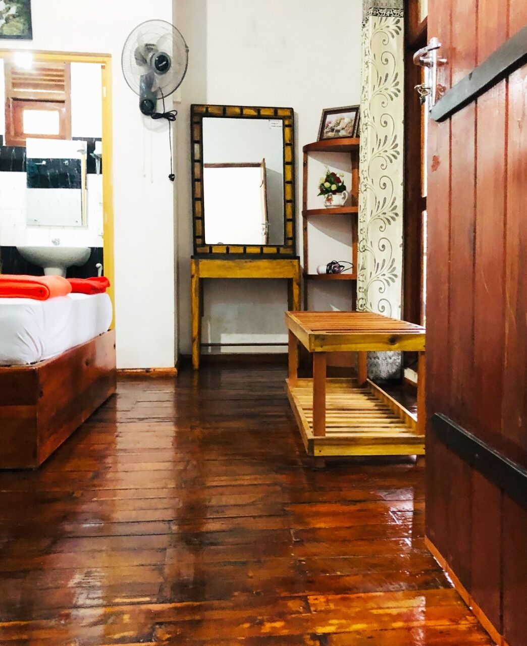 Ella Nature Nest