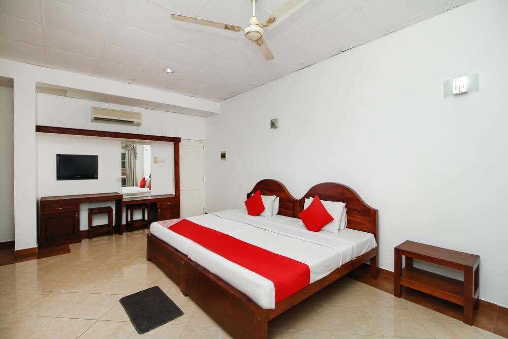 Wasantha Guest House by OYO Rooms