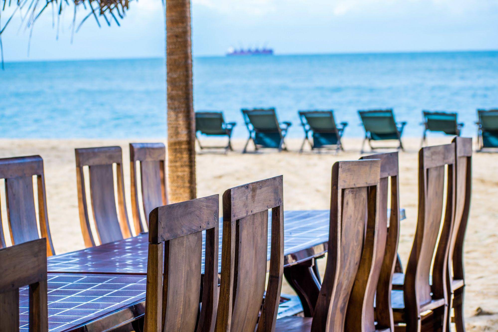 Omeesha Beach Hotel