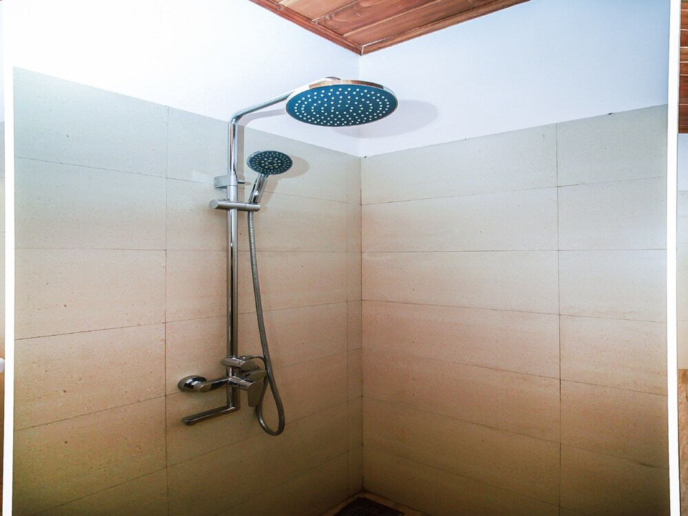 Devi Canal Resort & Spa by OYO Rooms