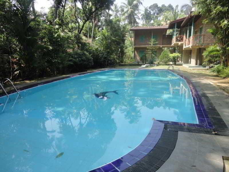 Hareesha Holiday Resort