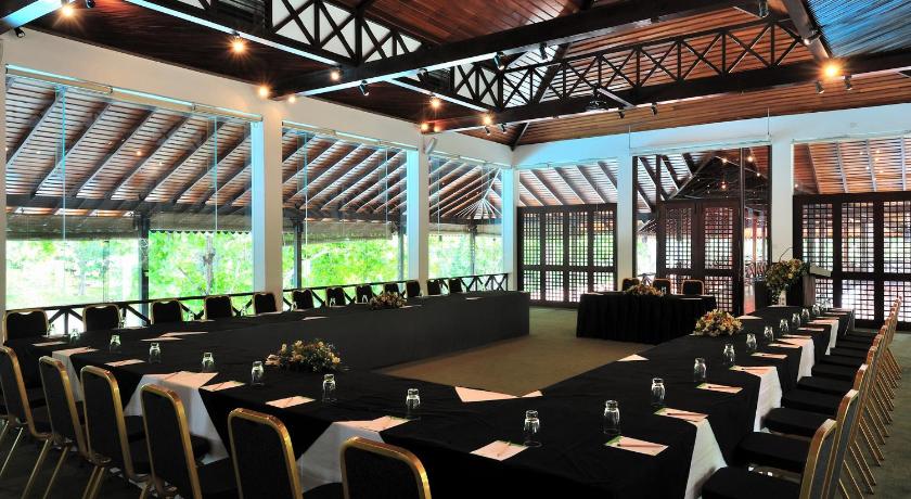 Cinnamon Lodge Habarana