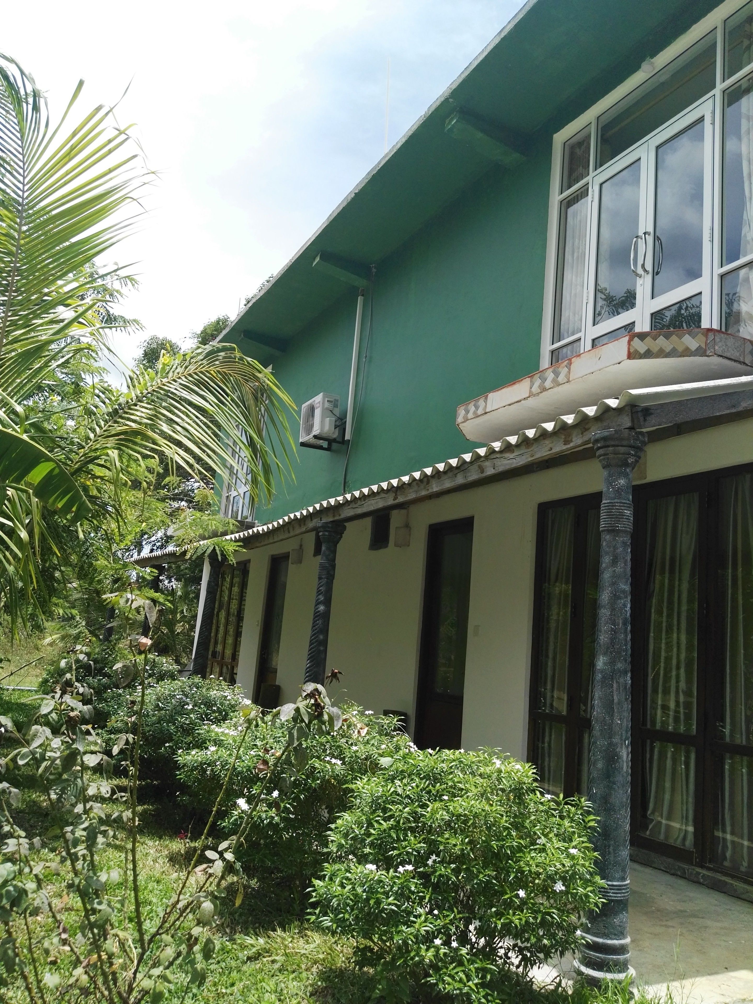 Mihini Hotel