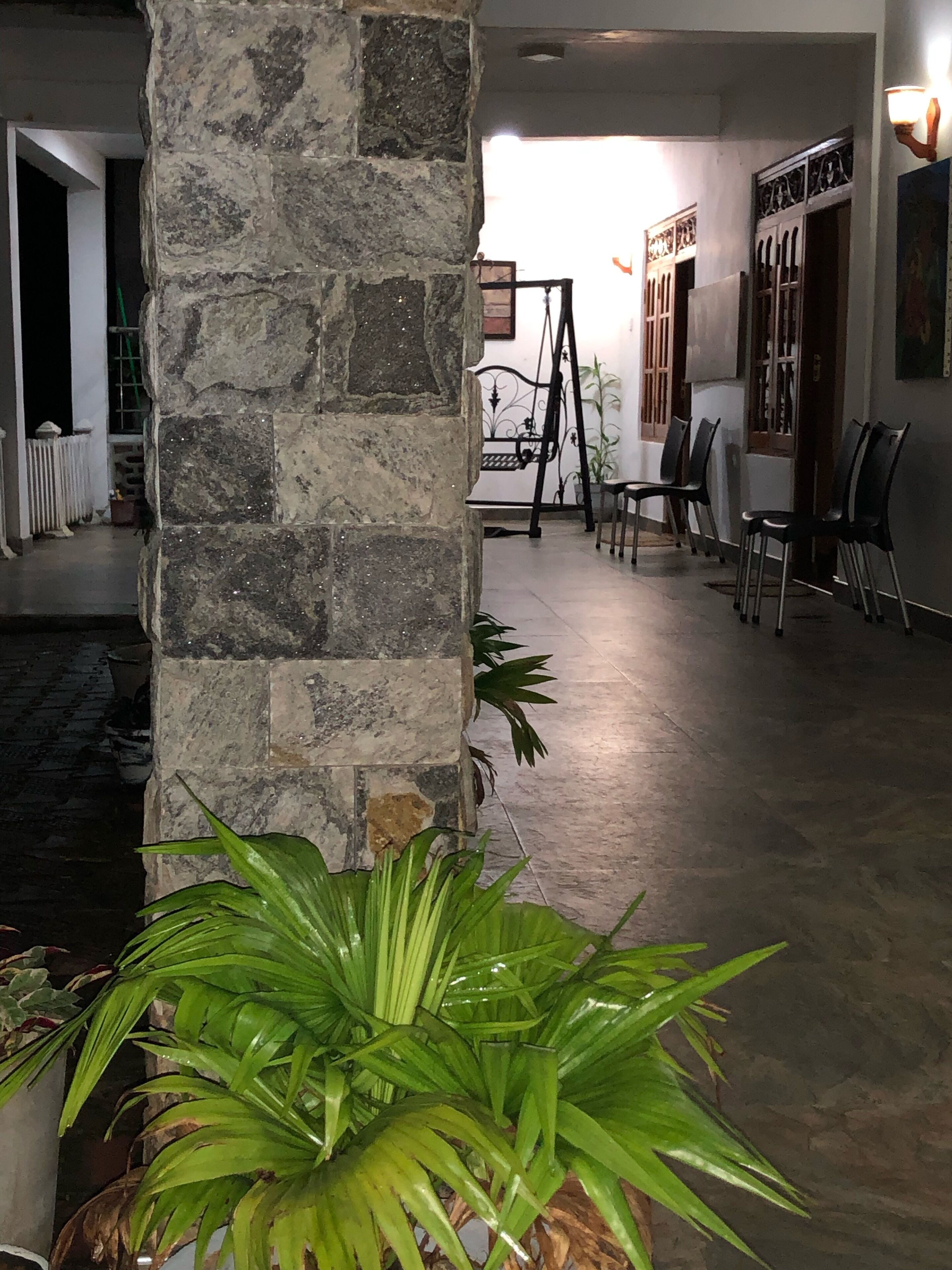 Hamadhi Guest