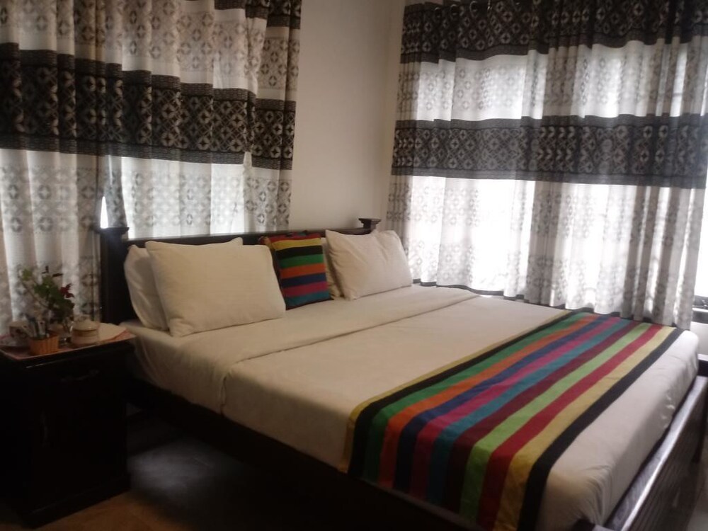 Yoho Jai Bungalow