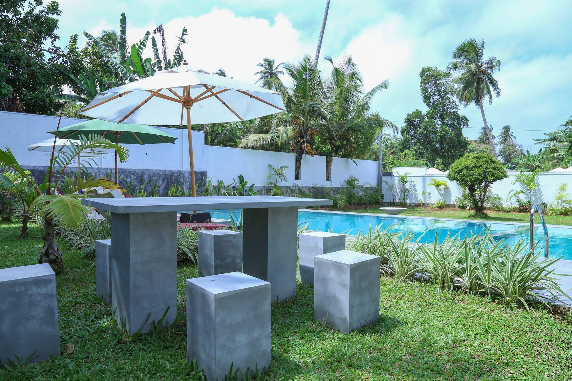 Hikka Resort Holiday Villa