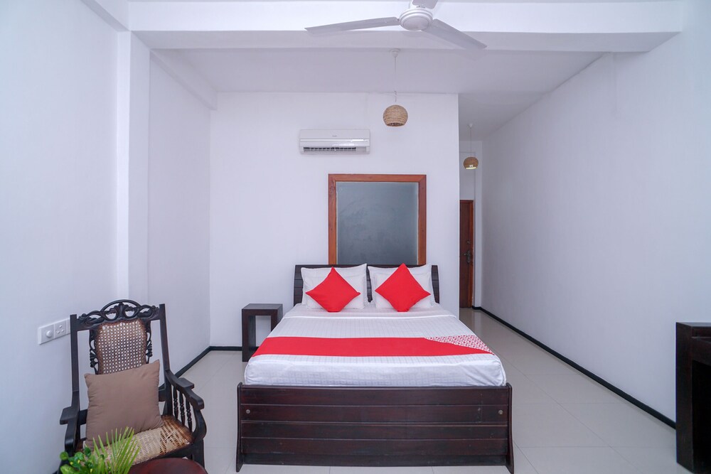 Moon Beach Villa by OYO Rooms