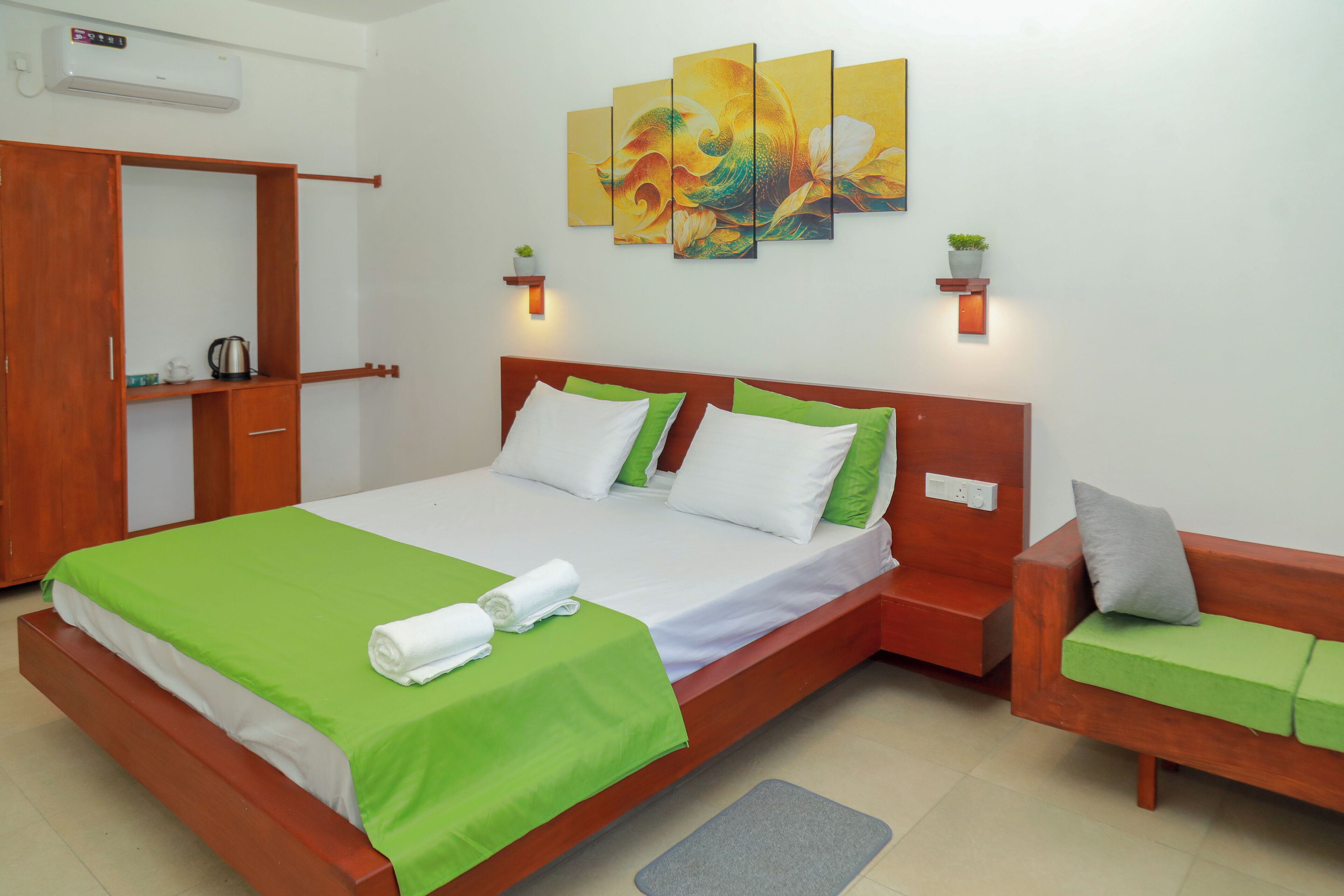 Travellers Hotel Hikkaduwa