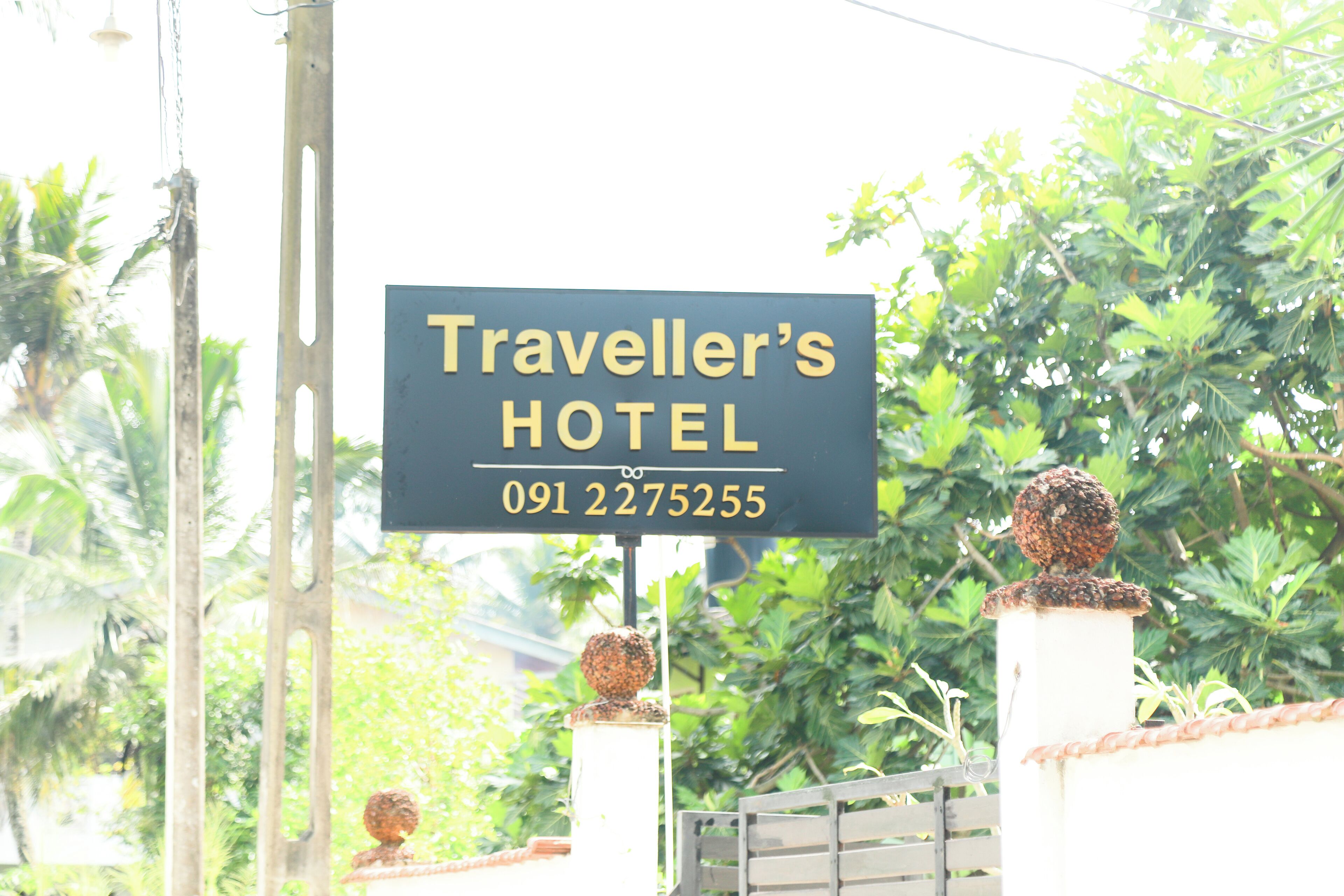Travellers Hotel Hikkaduwa