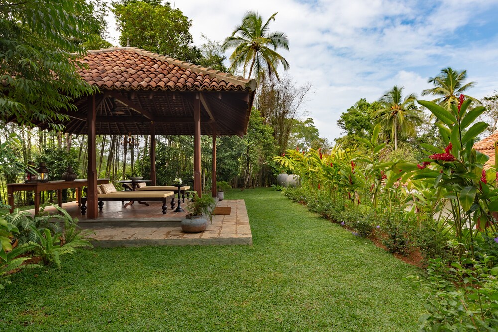 Taru Villas Leela Walauwwa