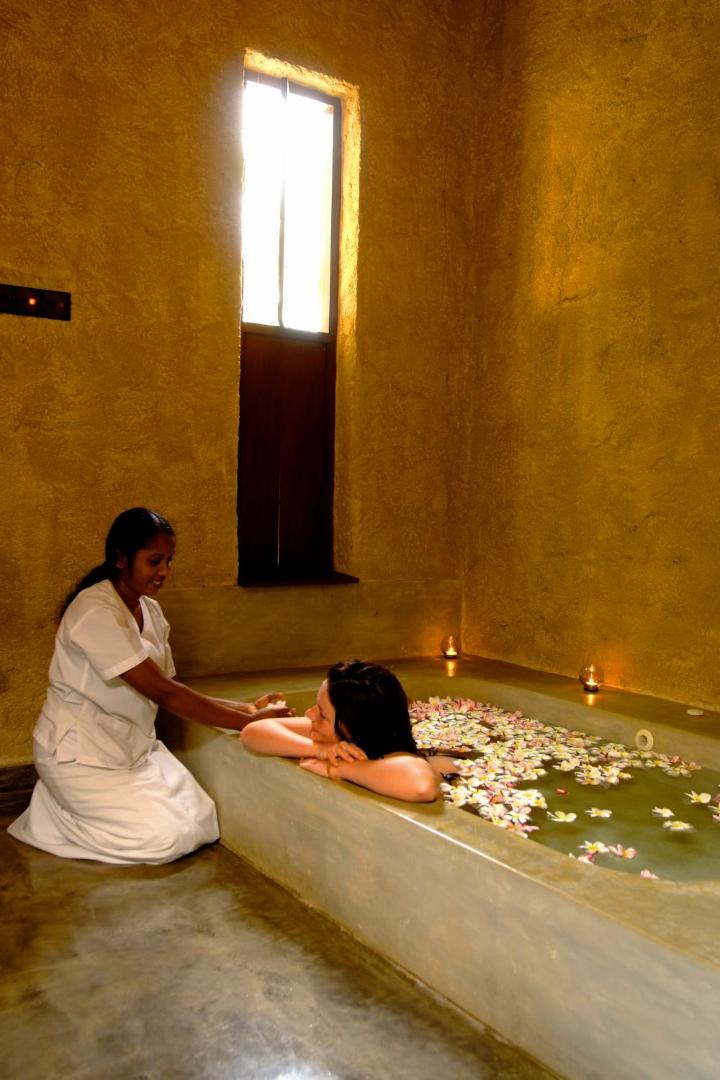 Mermaid Hotel & Club