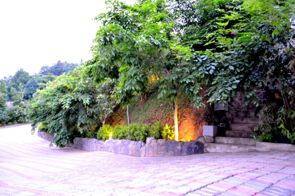 Capital Regency