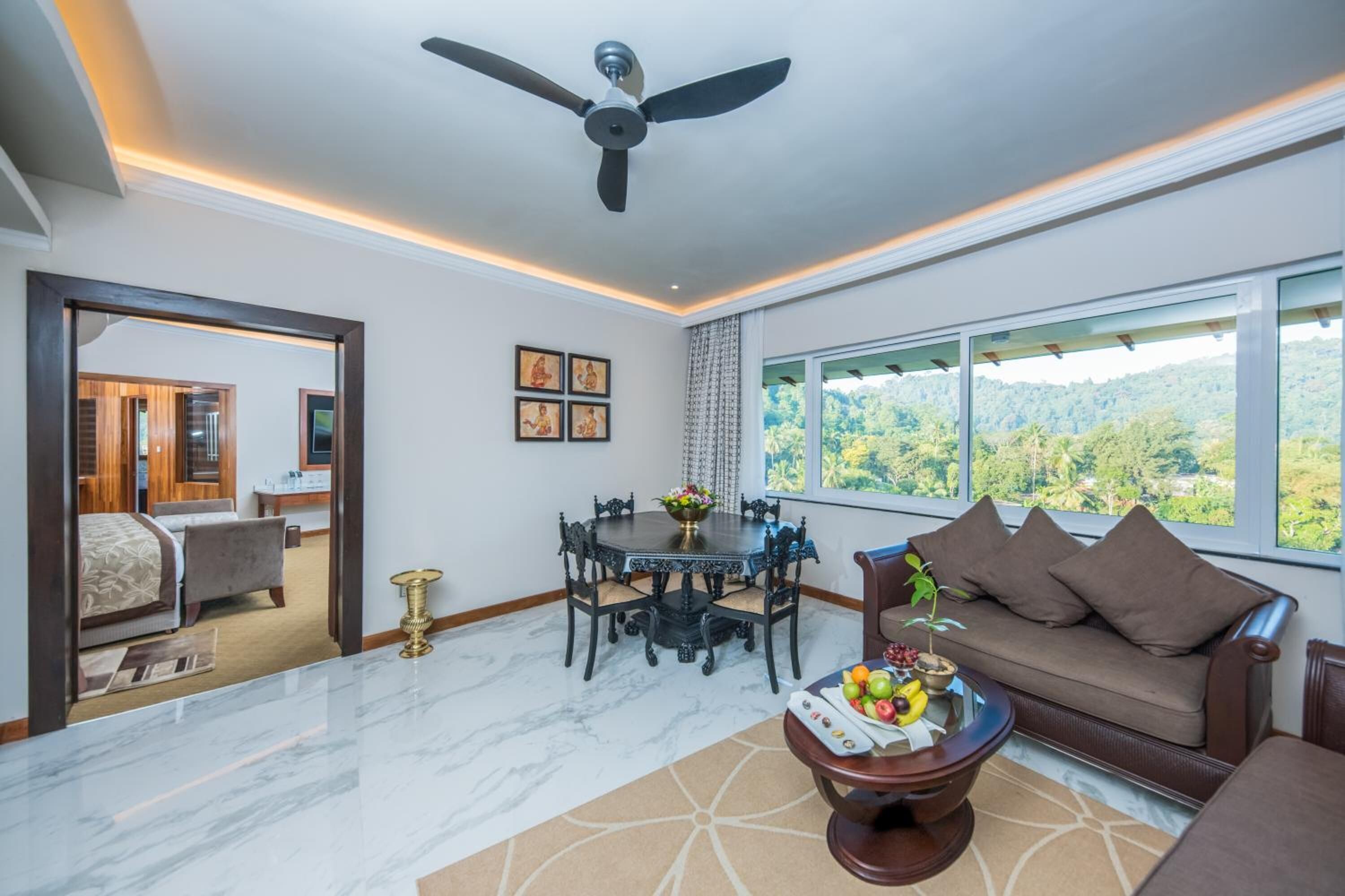 Earl's Regent Kandy