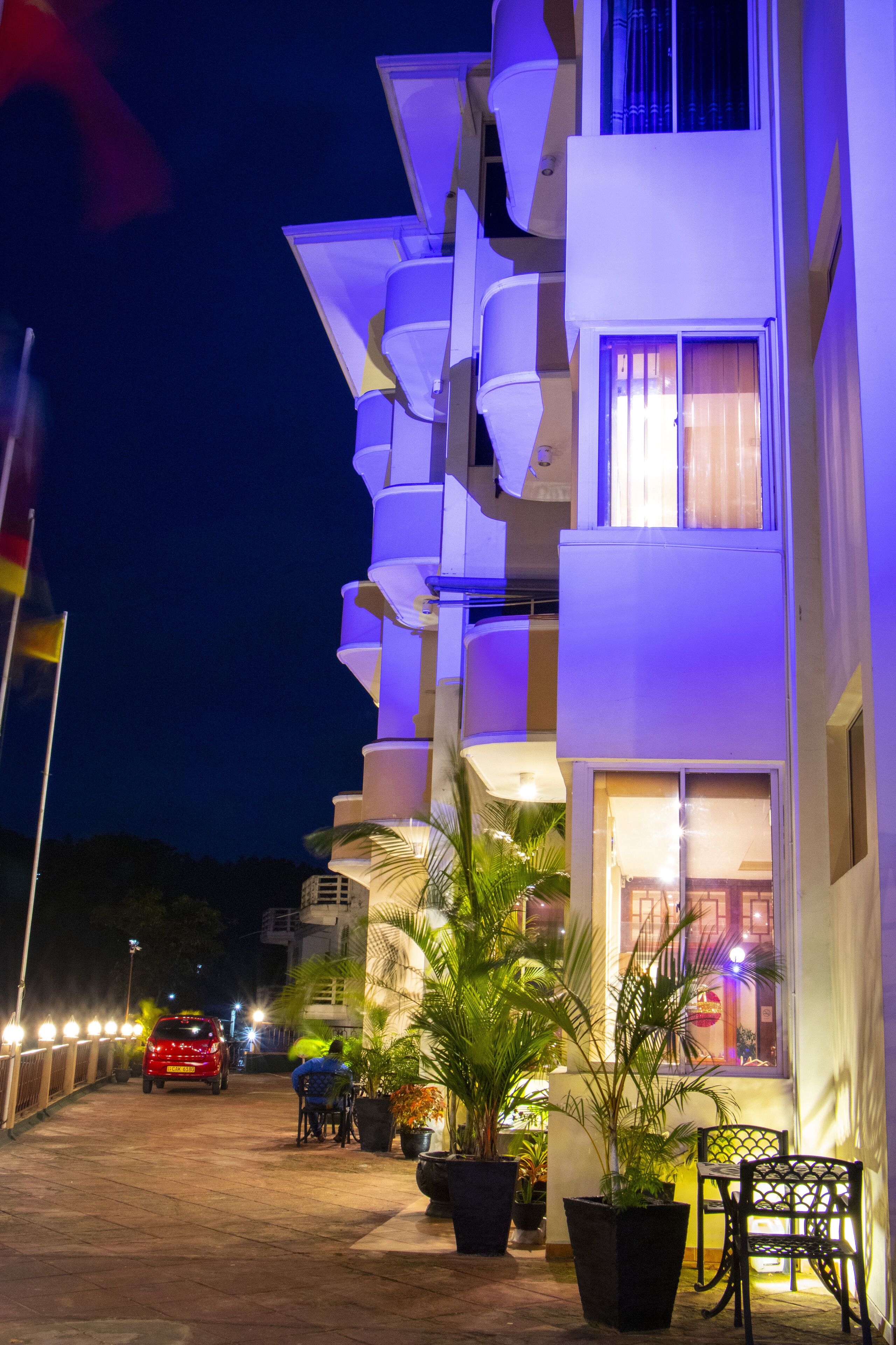 Hotel Lakefield