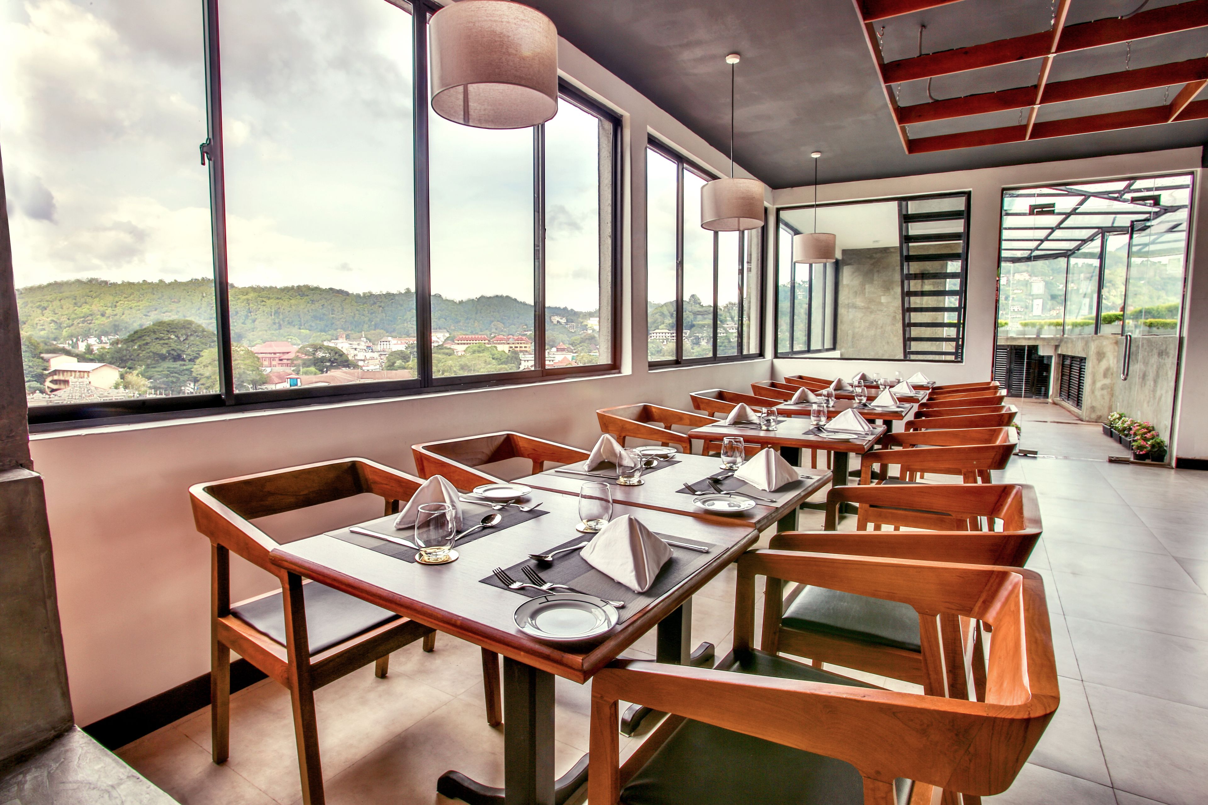 Sevana City Hotel