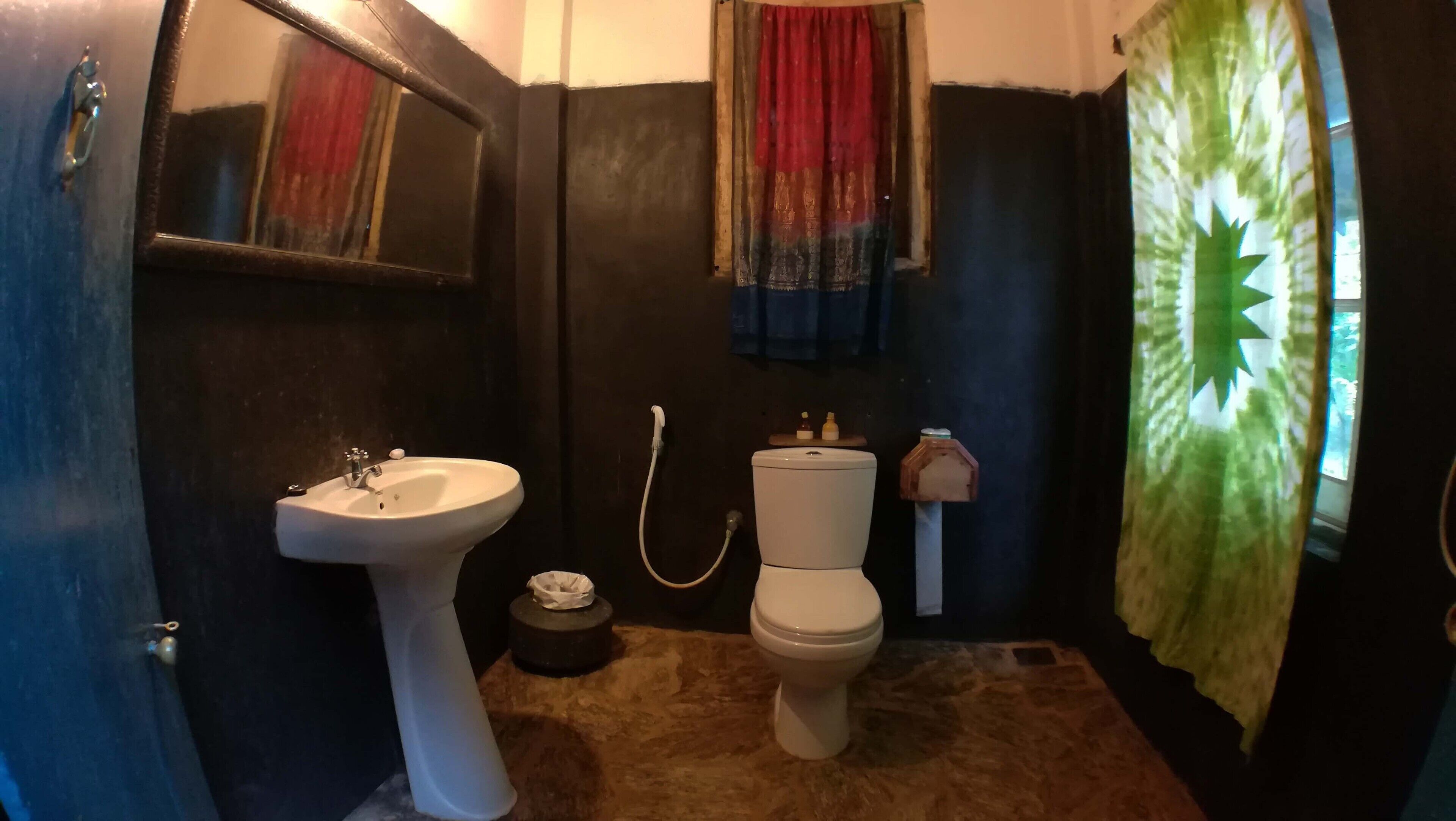 The Kandy Samadhi Center