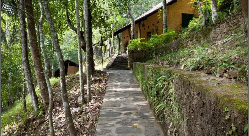 The Kandy Samadhi Center