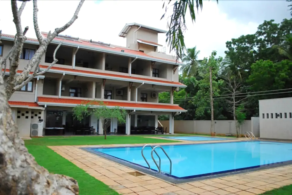 Lavendish Okrin Hotel