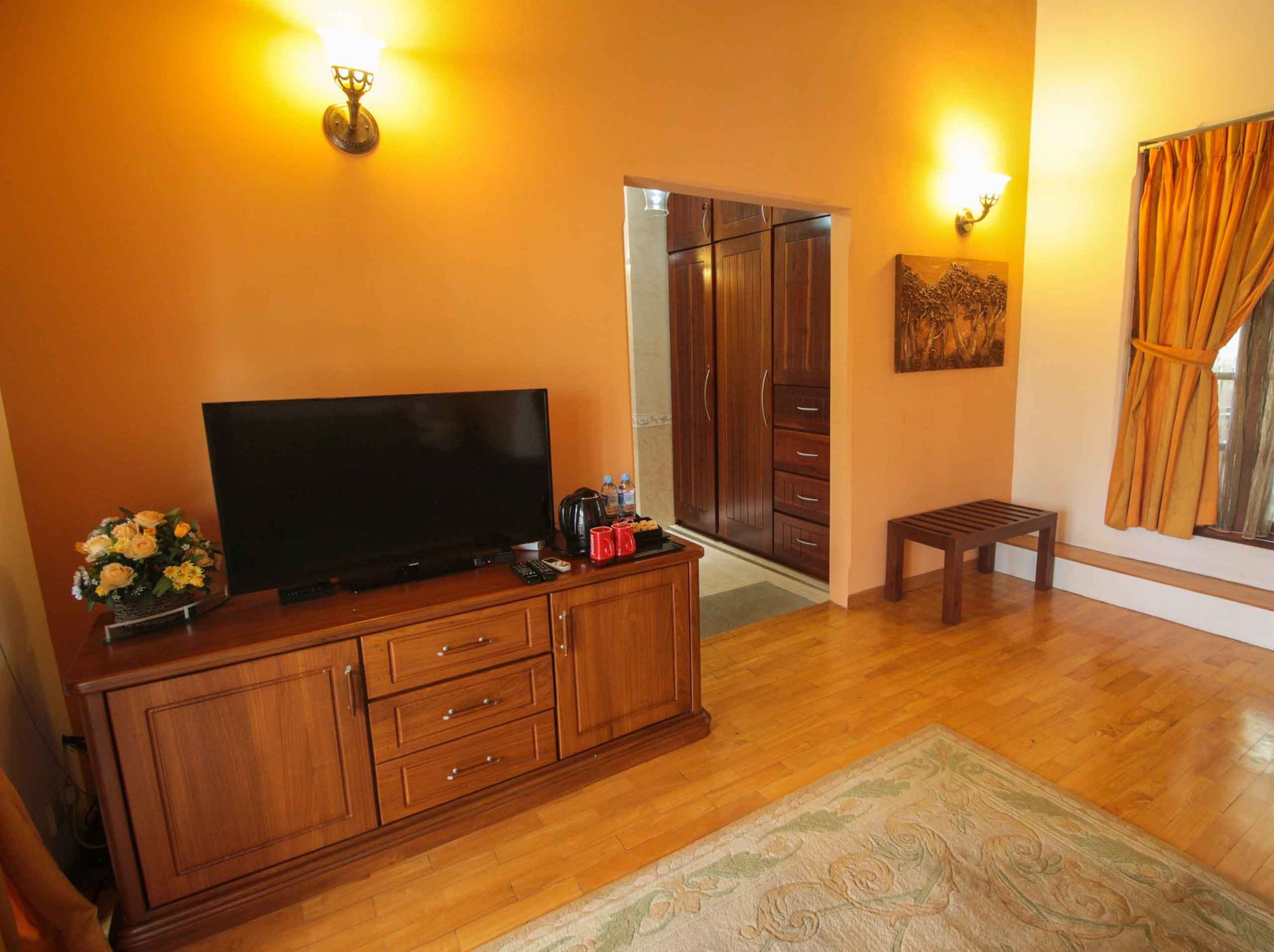 Airport Green Olive Villa