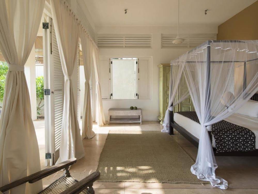 Sri Villas
