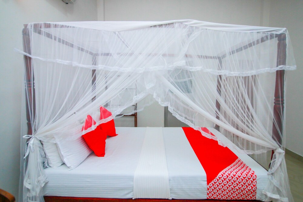Sea Life Madiha Hotel by OYO Rooms