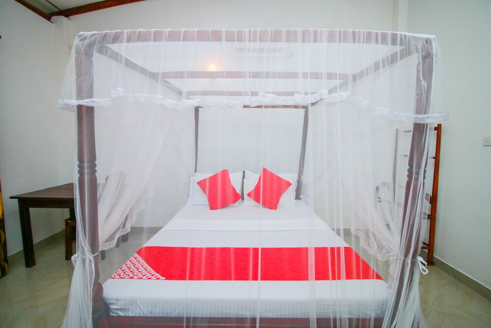 Sea Life Madiha Hotel by OYO Rooms